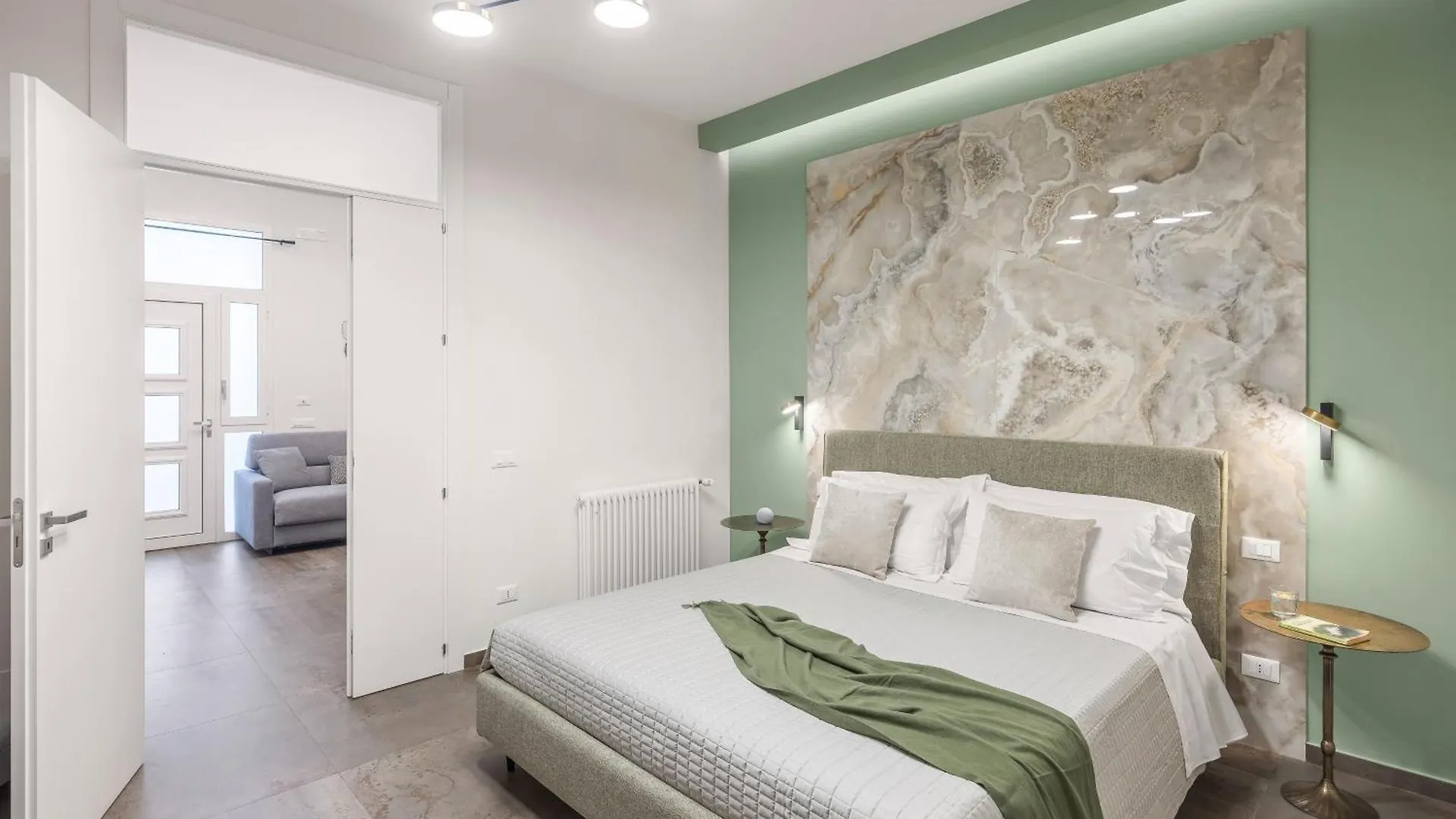 Casta Diva Fervore Apartments 巴勒莫 0*,  意大利